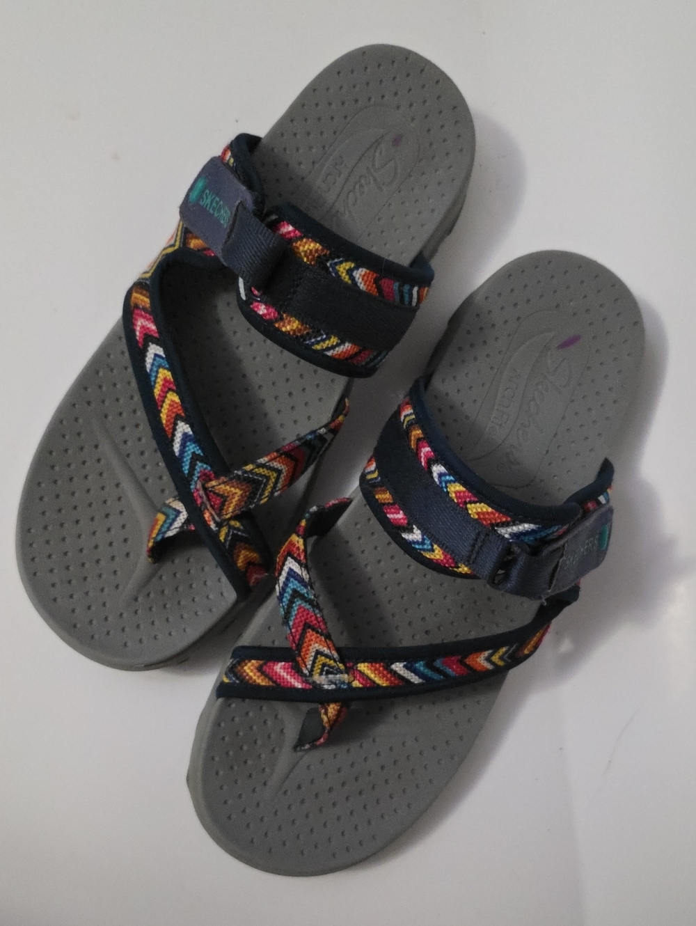 Skechers SZ 9 Wmn’s Reggae Zig Swag Multicolor Strappy Sport Sandals - Picture 2 of 6